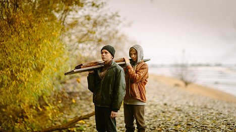 Marcus Borkmann, Andres Roosimaa - Rain - Kuvat elokuvasta