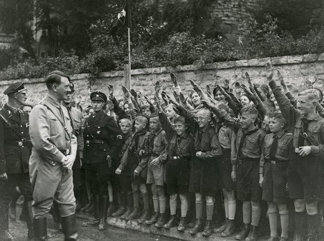 Adolf Hitler - Living with Hitler - De filmes