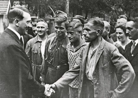 Adolf Hitler - Living with Hitler - Photos
