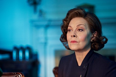 Helen McCrory - Přes mrtvoly - Epizoda 1 - Z filmu