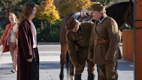 Marta Zmuda Trzebiatowska, Daniel Olbrychski - Na dobre i na złe - Moje cudze dziecko - Van film