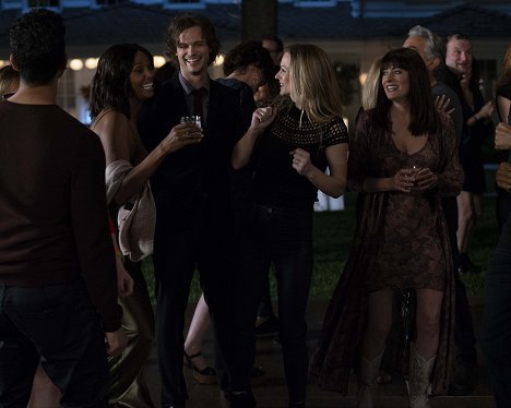 Aisha Tyler, Matthew Gray Gubler, A.J. Cook, Paget Brewster - Mentes Criminosas - And in the End - Do filme