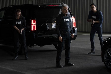 Paget Brewster, Joe Mantegna, Daniel Henney - Criminal Minds - And in the End - Photos