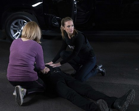 A.J. Cook - Criminal Minds - And in the End - Van film