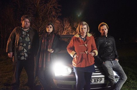 Danny Kirrane, Gwyneth Keyworth, Rose Reynolds, Dylan Edwards - Totálisan szétcsúszva - Sex Party - Promóció fotók