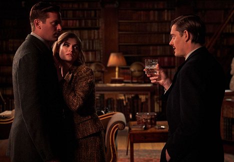 Armie Hammer, Lily James, Sam Riley - Rebecca - Film