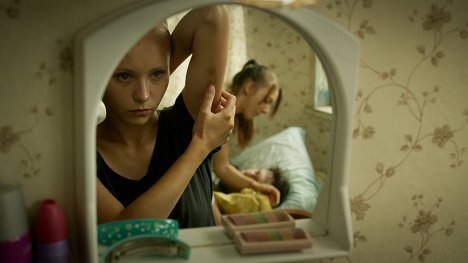 Monika Naydenova - Sestra - Van film