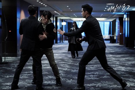 Jae-woong Choi - Stranger - Season 2 - Lobby Cards