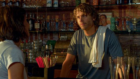 Eric Christian Olsen - Námořní vyšetřovací služba L. A. - Vzteklá Karen - Z filmu