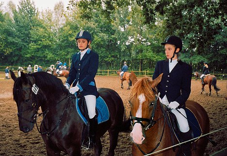 Jana Flötotto, Marett Katalin Klahn - Alinas Traum - Photos