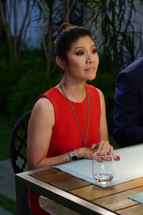 Julie Chen Moonves - Life in Pieces - Bunny Single Nightmare Drinking - Photos
