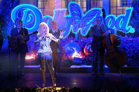 Dolly Parton - Christmas at Dollywood - Z filmu