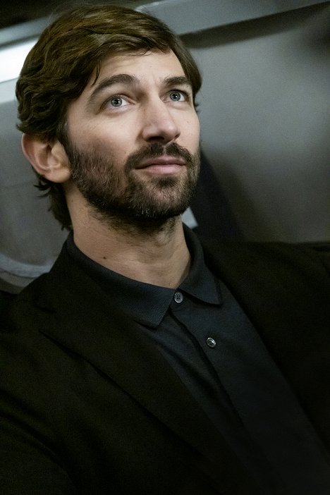 Michiel Huisman - Letuška - V nouzové situaci - Z filmu