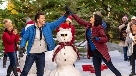 Mark Deklin, Catherine Bell - Meet Me at Christmas - Z filmu