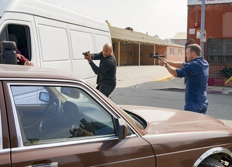 LL Cool J, Chris O'Donnell - Agenci NCIS: Los Angeles - Cash Flow - Z filmu