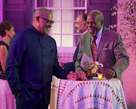 Laurence Fishburne, Danny Glover - Black-ish - Our Wedding Dre - Photos