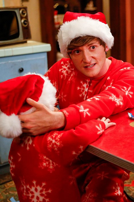 Lucas Neff - Raising Hope - Last Christmas - Filmfotos