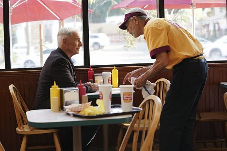 Mark Harmon, Joe Spano - Agenci NCIS - Blood and Treasure - Z filmu