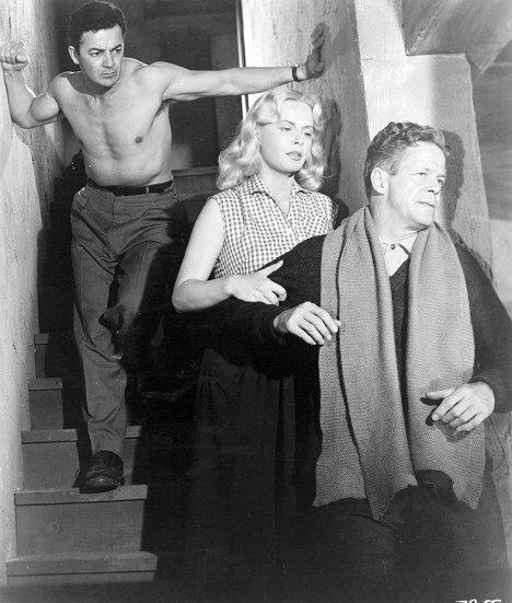 Cornel Wilde, Jean Wallace, Dan Duryea - Storm Fear - Photos