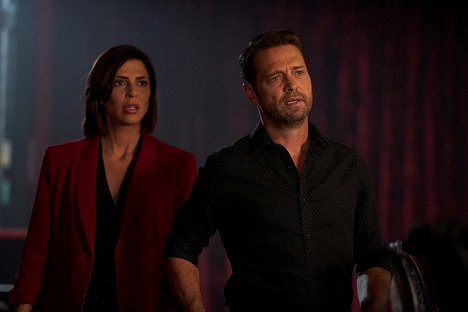 Cindy Sampson, Jason Priestley - Private Eyes - Smoke Gets in Your Eyes - Photos