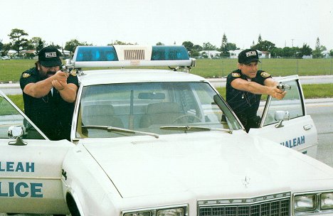Bud Spencer, Terence Hill - Superpolicajti z Miami - Z filmu