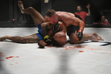 Jonathan Good - Cagefighter - Photos