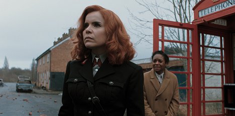 Paloma Faith, Jessye Romeo - Pennyworth - The Burning Bridge - Do filme