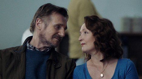 Liam Neeson, Lesley Manville - Zwyczajna miłość - Z filmu