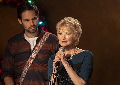 David Clayton Rogers, Dee Wallace - Every Other Holiday - Photos