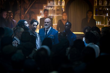 Daveed Diggs, Iddo Goldberg - Snowpiercer - Die Zeit zweier Maschinen - Filmfotos