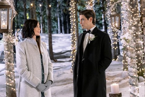 Catherine Bell, Luke Bilyk - Meet Me at Christmas - Z filmu