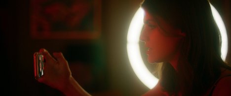 Alexandra Daddario - Songbird - Film