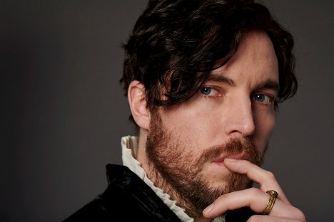 Tom Hughes - A Discovery of Witches - Season 2 - Werbefoto