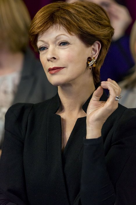 Frances Fisher - Úžasný pán Darcy - Z filmu