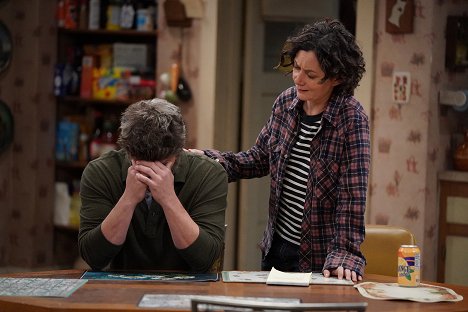 Sara Gilbert - Die Conners - A Cold Mom, a Brother Daddy and a Prison Baby - Filmfotos