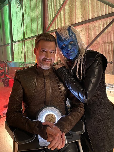 Kenneth Mitchell - Star Trek: Discovery - There Is a Tide... - Van de set