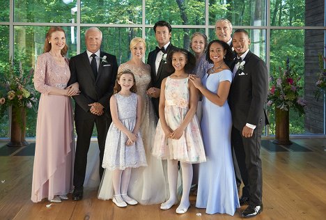 David Keith, Claire Elizabeth Green, Kellie Pickler, Wes Brown, Tamara Austin, Rob Moran - Wedding at Graceland - Werbefoto