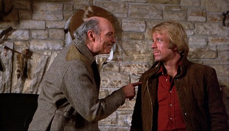 Lee Van Cleef, Chuck Norris - The Octagon - Kuvat elokuvasta