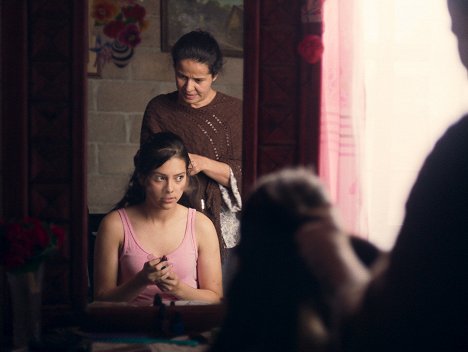 Paola Lara, Arcelia Ramírez - Reina - Kuvat elokuvasta