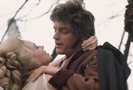 Lara Parker, David Selby - Night of Dark Shadows - Photos