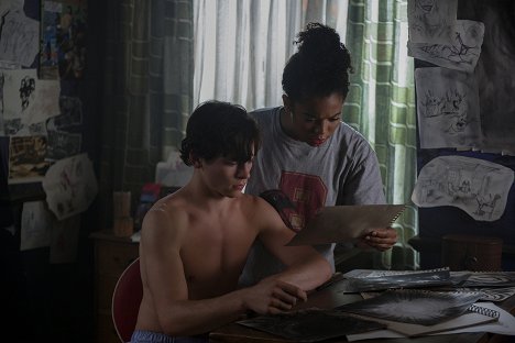 Ross Lynch, Jaz Sinclair - Chilling Adventures of Sabrina - Chapter Thirty: The Uninvited - Photos