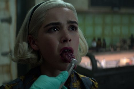 Kiernan Shipka - Sabrina hátborzongató kalandjai - Harmincegyedik fejezet: A Furcsa - Filmfotók