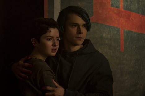 Lachlan Watson, Jonathan Whitesell - Chilling Adventures of Sabrina - Chapter Thirty-Two: The Imp of the Perverse - Photos