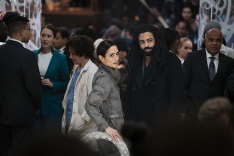 Jennifer Connelly, Daveed Diggs - Snowpiercer - Smoulder to Life - Photos