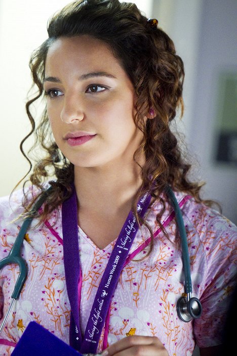 Vanessa Lengies - Hawthorne - Hidden Truths - De la película