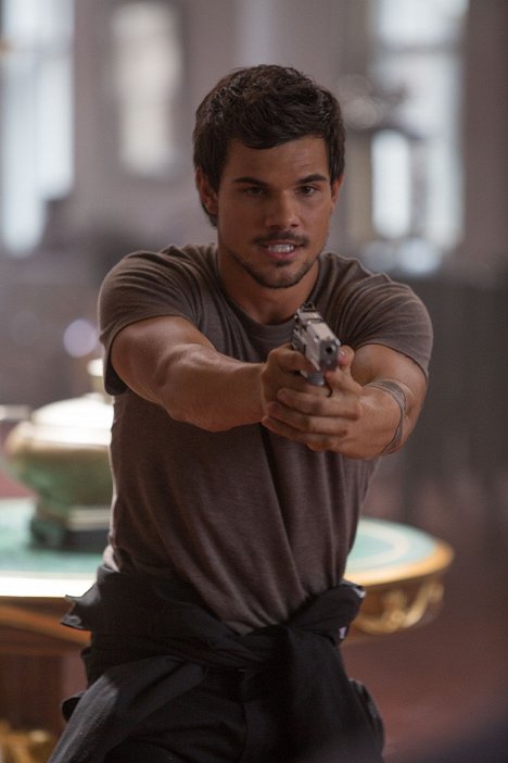 Taylor Lautner - Tracers - Photos