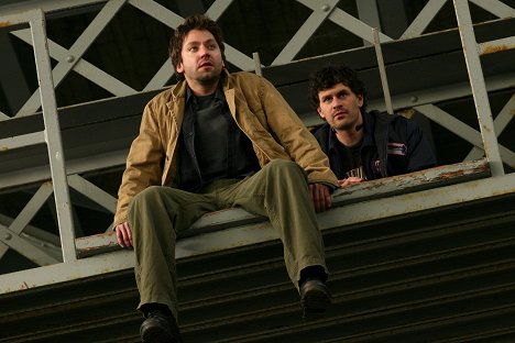 Michael Weston, Tom Everett Scott - Saved - Filmfotos