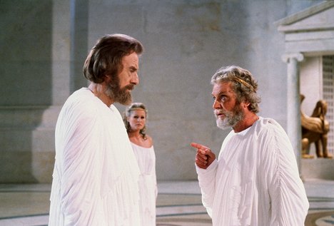 Jack Gwillim, Ursula Andress, Laurence Olivier - Le Choc des Titans - Film