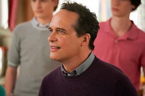 Diedrich Bader - American Housewife - Getting Frank with the Ottos - Photos