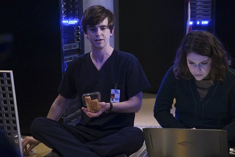 Freddie Highmore, Paige Spara - Dobrý doktor - Dešifrování - Z filmu